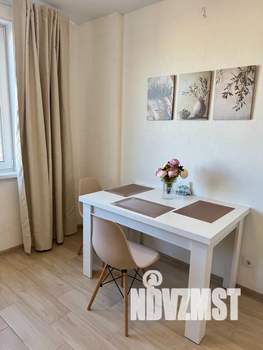 1-к квартира, посуточно, 35м2, 4/10 этаж