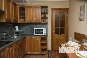 1-к квартира, посуточно, 40м2, 4/10 этаж