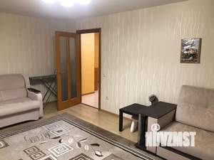 1-к квартира, посуточно, 50м2, 2/10 этаж