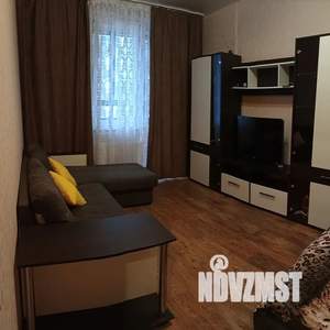 1-к квартира, посуточно, 38м2, 10/21 этаж