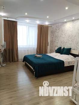 1-к квартира, посуточно, 33м2, 8/9 этаж