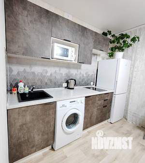 1-к квартира, посуточно, 32м2, 9/10 этаж