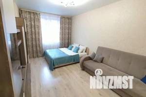 1-к квартира, посуточно, 42м2, 1/24 этаж