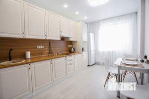 1-к квартира, посуточно, 42м2, 12/20 этаж