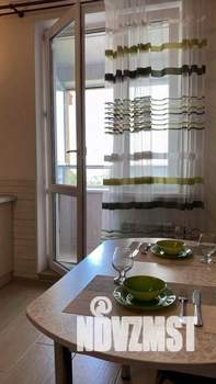 1-к квартира, посуточно, 44м2, 1/1 этаж