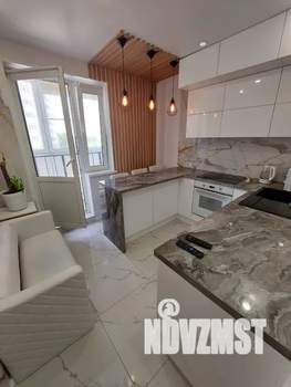 2-к квартира, посуточно, 56м2, 3/17 этаж