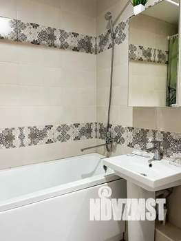 1-к квартира, посуточно, 35м2, 4/18 этаж