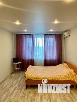 1-к квартира, посуточно, 38м2, 13/17 этаж