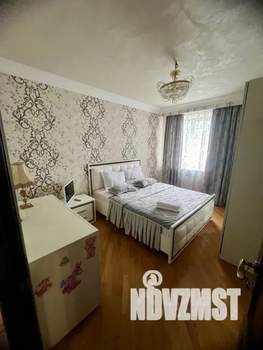 4-к квартира, посуточно, 130м2, 3/10 этаж