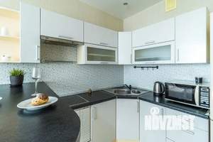 Студия квартира, посуточно, 28м2, 6/25 этаж