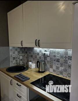 Студия квартира, посуточно, 29м2, 6/23 этаж