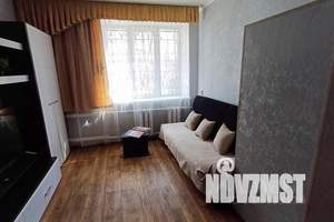 2-к квартира, посуточно, 40м2, 1/3 этаж