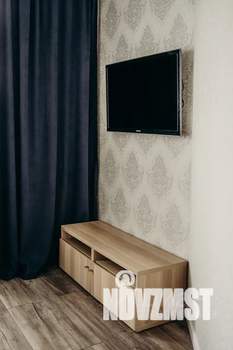 1-к квартира, посуточно, 38м2, 8/19 этаж