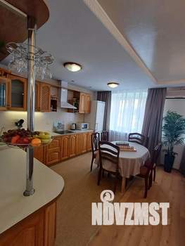 3-к квартира, посуточно, 90м2, 1/1 этаж
