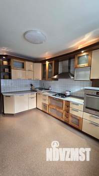 3-к квартира, на длительный срок, 96м2, 1/10 этаж