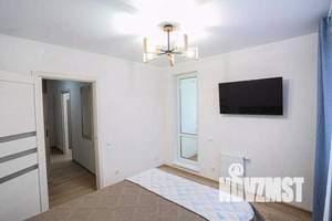 1-к квартира, посуточно, 41м2, 7/10 этаж