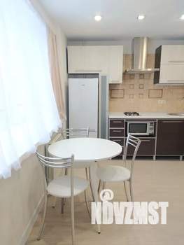 Студия квартира, посуточно, 34м2, 4/9 этаж