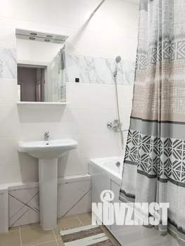 1-к квартира, посуточно, 42м2, 1/25 этаж