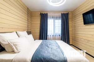 1-к квартира, посуточно, 50м2, 1/2 этаж