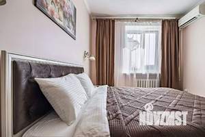 2-к квартира, посуточно, 50м2, 1/1 этаж