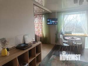 Студия квартира, посуточно, 35м2, 3/9 этаж