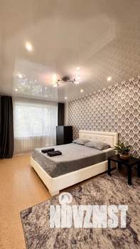 2-к квартира, посуточно, 46м2, 5/6 этаж