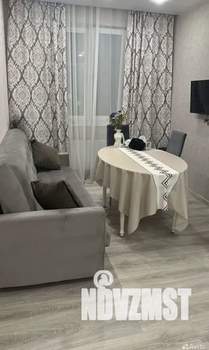 1-к квартира, посуточно, 36м2, 2/9 этаж