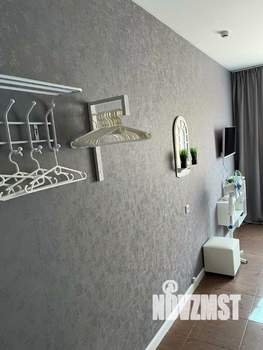 Студия квартира, посуточно, 18м2, 1/10 этаж