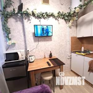 Студия квартира, посуточно, 10м2, 1/3 этаж