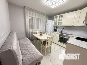 1-к квартира, посуточно, 45м2, 8/10 этаж