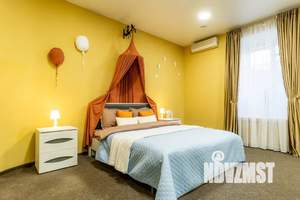 1-к квартира, посуточно, 80м2, 1/2 этаж