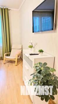 1-к квартира, посуточно, 42м2, 13/16 этаж