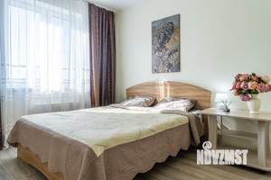 1-к квартира, посуточно, 35м2, 6/20 этаж
