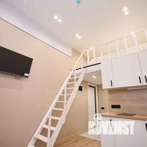 Студия квартира, посуточно, 18м2, 1/6 этаж