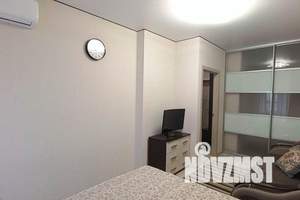1-к квартира, посуточно, 43м2, 10/18 этаж
