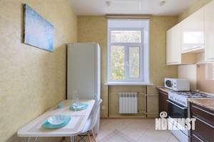 2-к квартира, посуточно, 63м2, 1/1 этаж