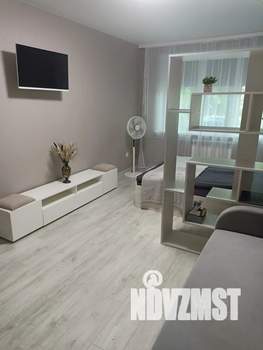 1-к квартира, посуточно, 33м2, 1/9 этаж