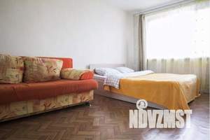 1-к квартира, посуточно, 40м2, 5/5 этаж