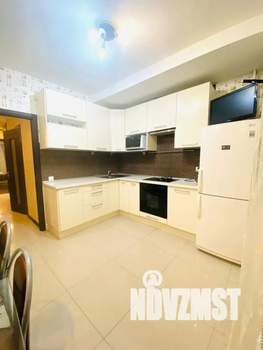 1-к квартира, посуточно, 53м2, 1/1 этаж