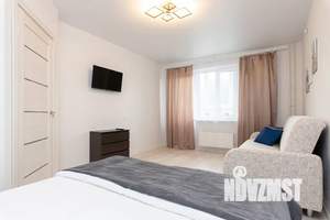 1-к квартира, посуточно, 35м2, 2/10 этаж