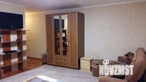 Студия квартира, посуточно, 31м2, 1/3 этаж