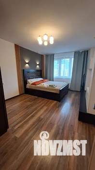 1-к квартира, посуточно, 34м2, 16/23 этаж