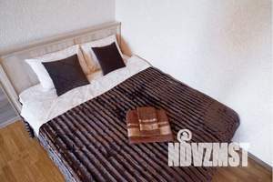 1-к квартира, посуточно, 50м2, 2/3 этаж