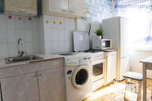 2-к квартира, посуточно, 49м2, 1/1 этаж