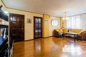 3-к квартира, посуточно, 72м2, 1/1 этаж