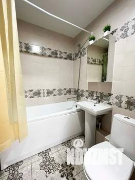 1-к квартира, посуточно, 35м2, 4/18 этаж