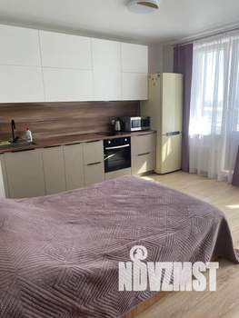 Студия квартира, посуточно, 35м2, 11/25 этаж