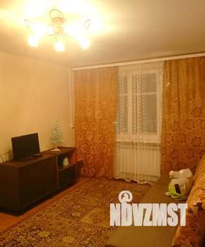 2-к квартира, посуточно, 37м2, 2/3 этаж