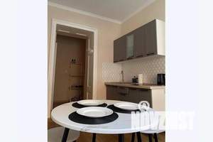 1-к квартира, посуточно, 37м2, 1/2 этаж