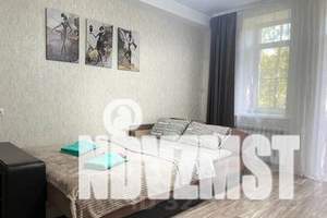 1-к квартира, посуточно, 35м2, 2/4 этаж